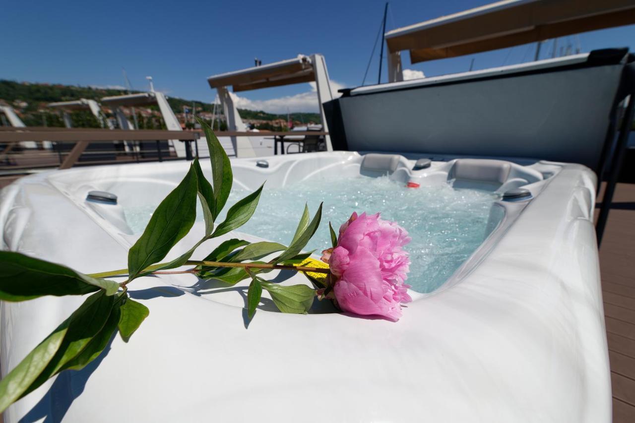 Floating House Marina Royal Villa Portoroz Exterior photo